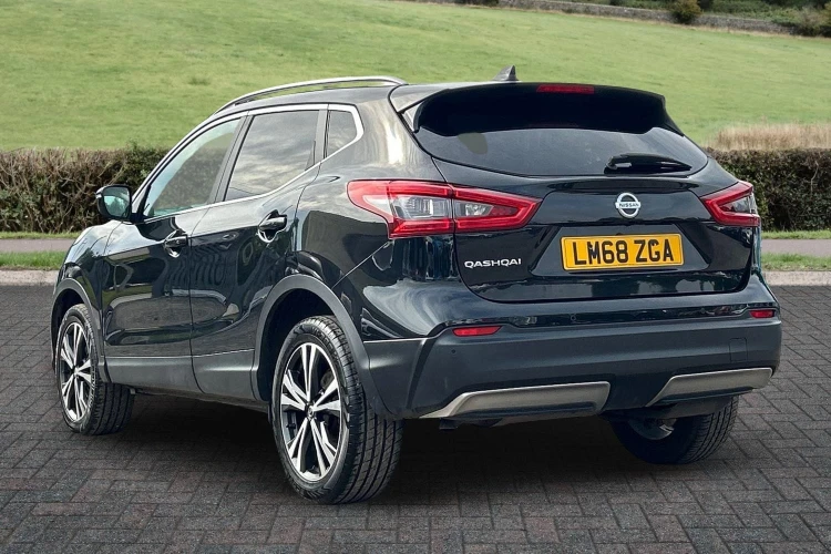 Vehicle Image - 2
