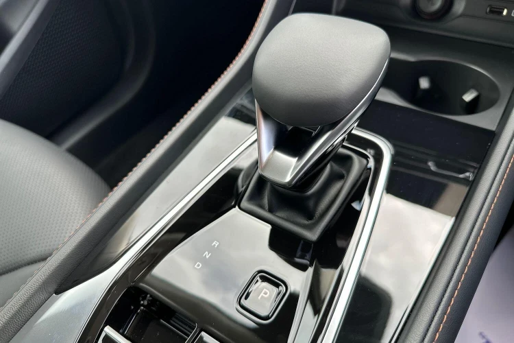 Vehicle Image - 3