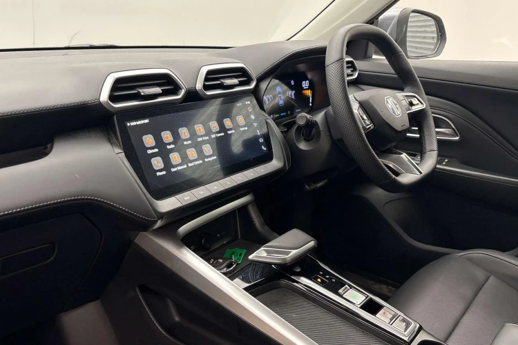 Vehicle Image - 3