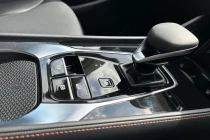 Vehicle Thumbnail 30
