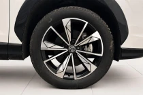 Vehicle Thumbnail 7