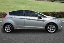 Vehicle Thumbnail 5