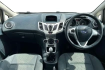 Vehicle Thumbnail 8