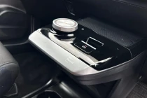 Vehicle Thumbnail 30