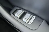 Vehicle Thumbnail 18