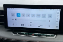 Vehicle Thumbnail 12