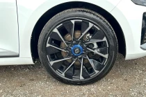 Vehicle Thumbnail 5