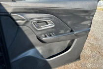 Vehicle Thumbnail 16