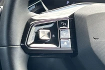 Vehicle Thumbnail 16