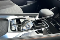 Vehicle Thumbnail 30
