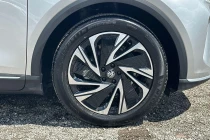 Vehicle Thumbnail 13