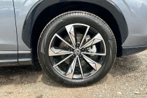 Vehicle Thumbnail 5