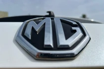 Vehicle Thumbnail 25
