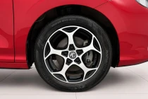 Vehicle Thumbnail 6