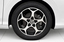 Vehicle Thumbnail 7