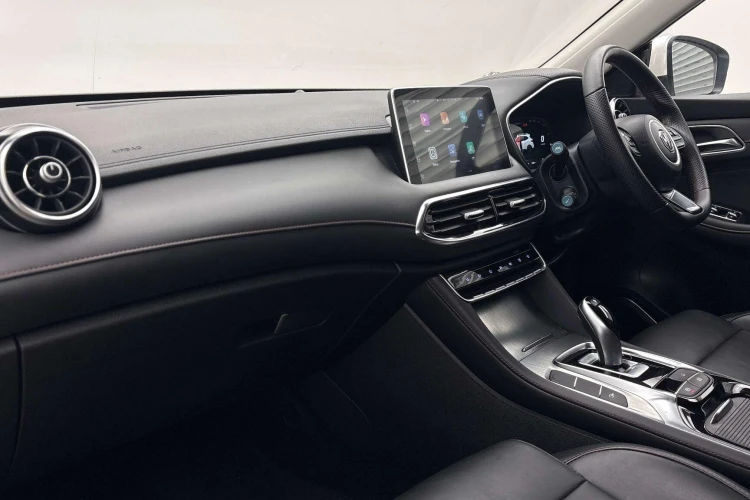 Vehicle Image - 3