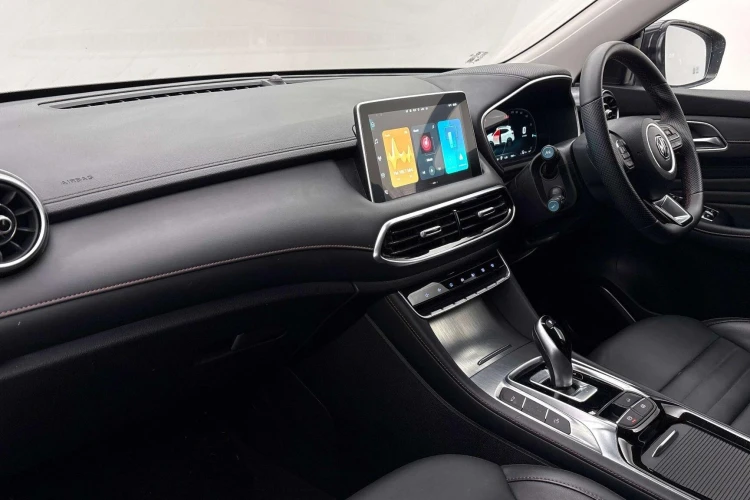 Vehicle Image - 3