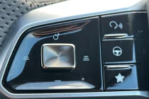 Vehicle Thumbnail 32