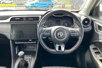 Vehicle Thumbnail 30