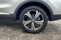 Vehicle Thumbnail 9