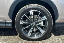 Vehicle Thumbnail 9