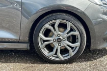 Vehicle Thumbnail 9