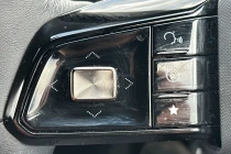 Vehicle Thumbnail 32