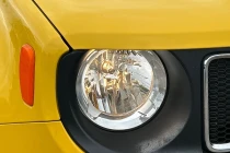 Vehicle Thumbnail 26