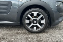 Vehicle Thumbnail 10