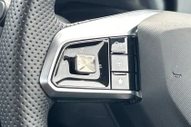 Vehicle Thumbnail 32