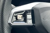 Vehicle Thumbnail 31