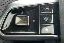 Vehicle Thumbnail 32