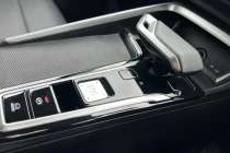 Vehicle Thumbnail 60