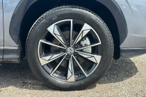 Vehicle Thumbnail 9