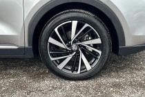 Vehicle Thumbnail 9