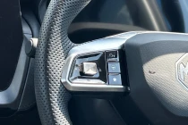 Vehicle Thumbnail 32