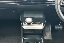 Vehicle Thumbnail 34