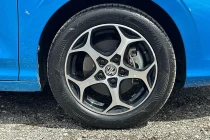 Vehicle Thumbnail 9