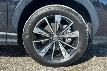 Vehicle Thumbnail 9