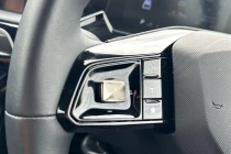 Vehicle Thumbnail 32