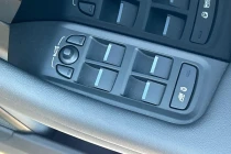 Vehicle Thumbnail 36