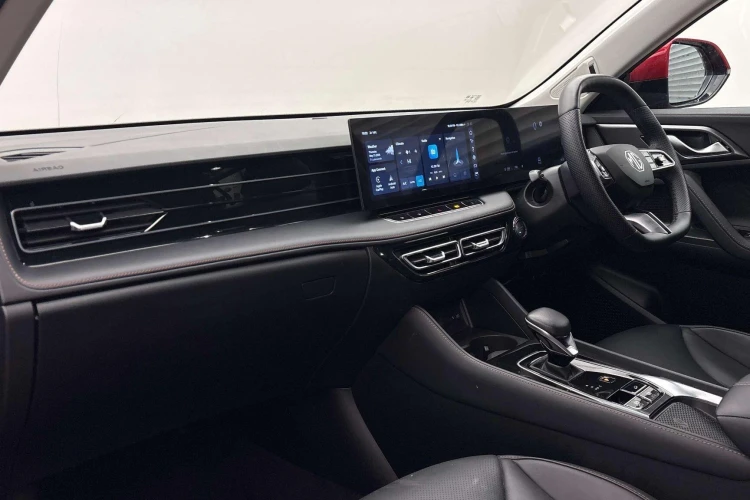 Vehicle Image - 3