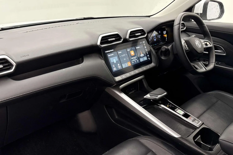 Vehicle Image - 1