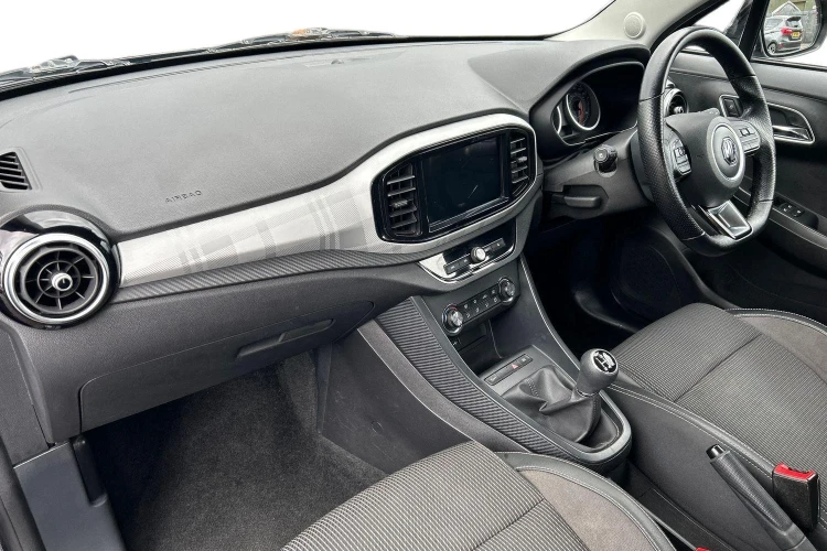 Vehicle Image - 3