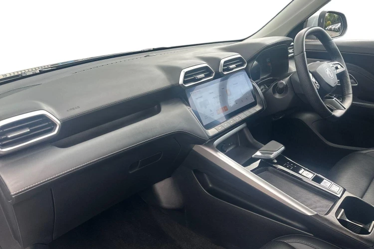 Vehicle Image - 2