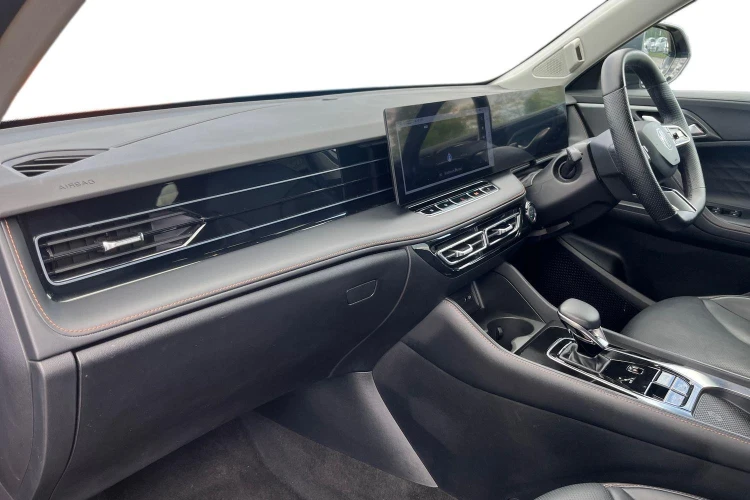 Vehicle Image - 3