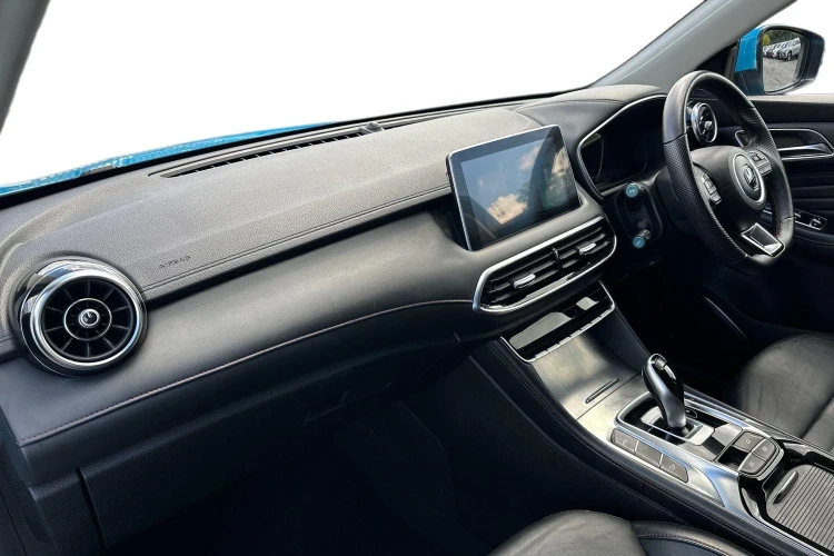 Vehicle Image - 3