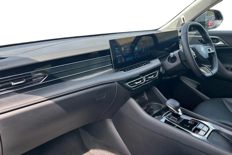 Vehicle Image - 2