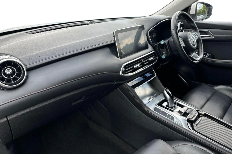 Vehicle Image - 3