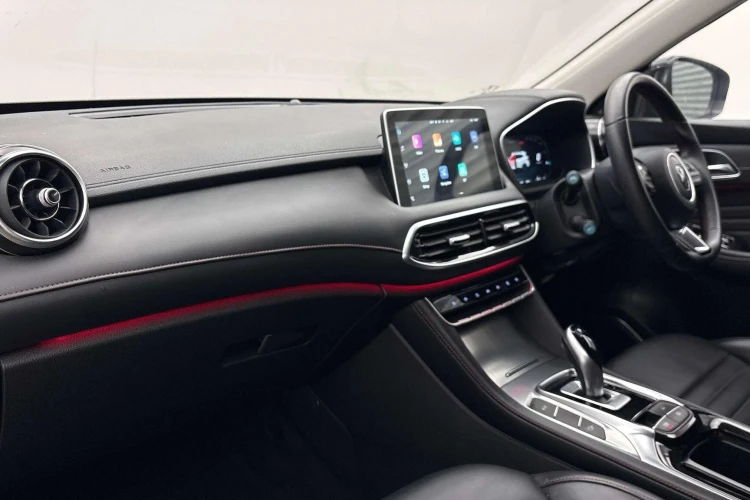 Vehicle Image - 3